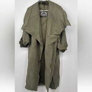 Lovposh boutique Olive Green Trench Coat Size M NWT